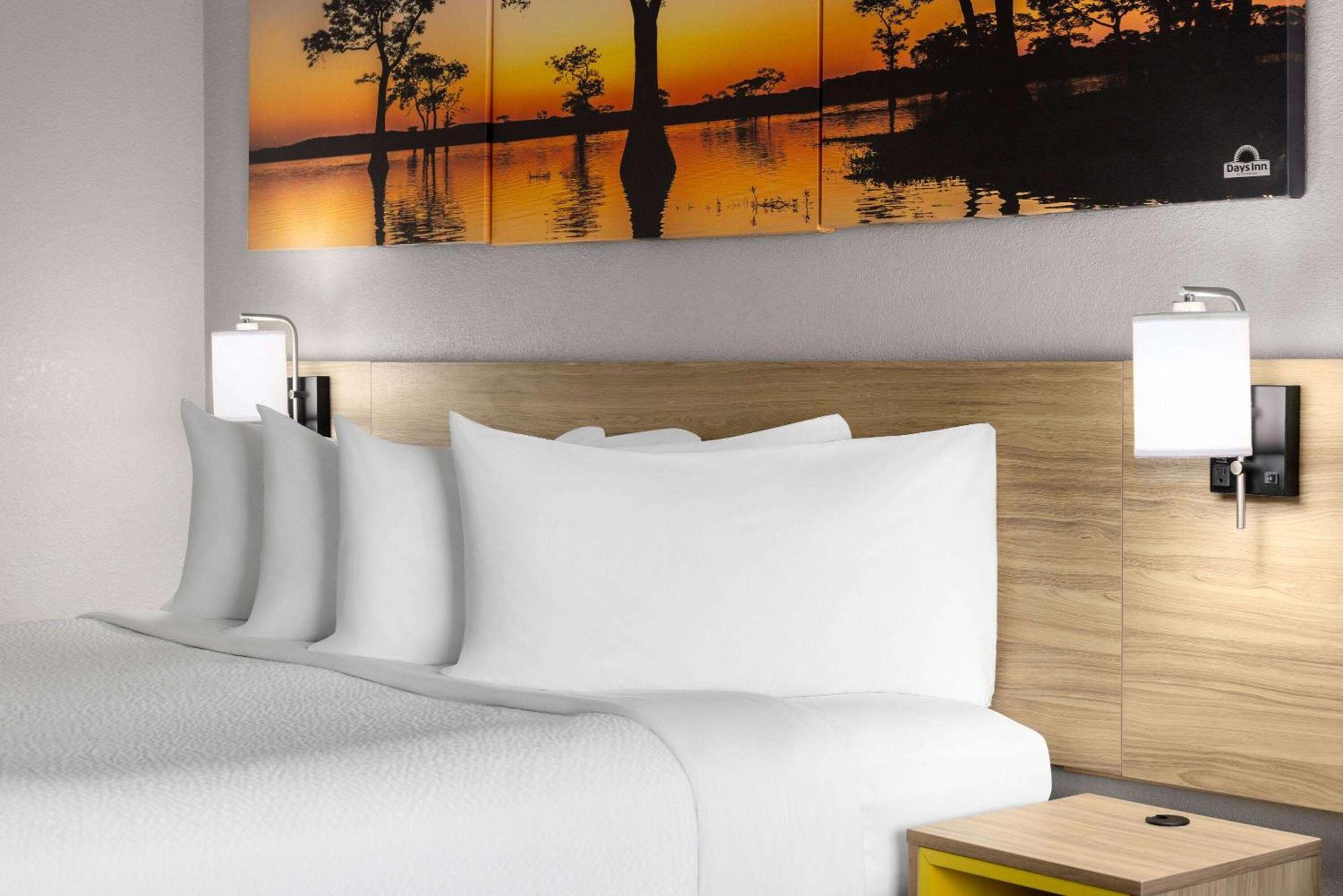 Days Inn By Wyndham Waycross Kültér fotó