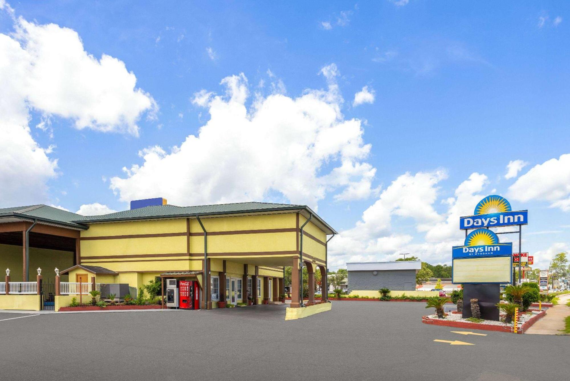 Days Inn By Wyndham Waycross Kültér fotó